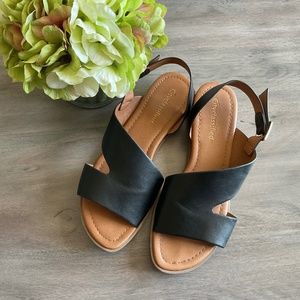 Cityclassified Black Sandals